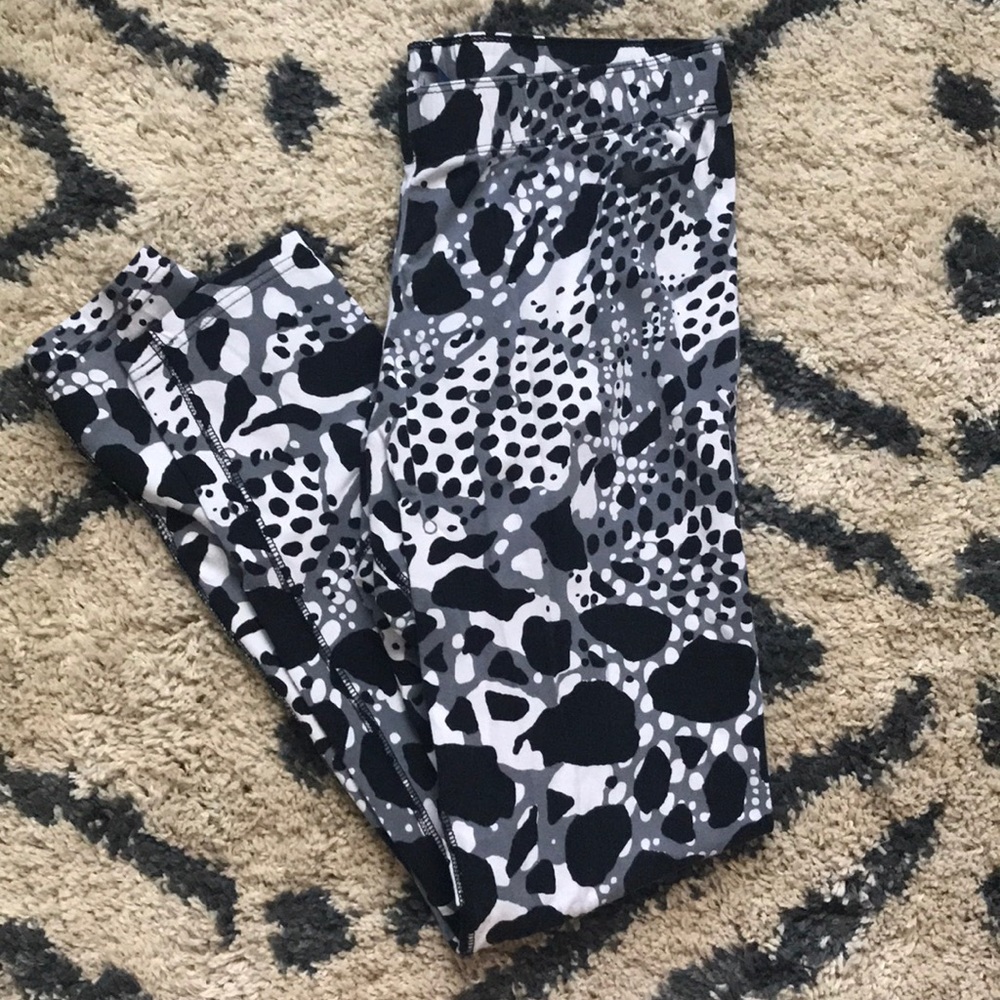 Nike leggings size medium